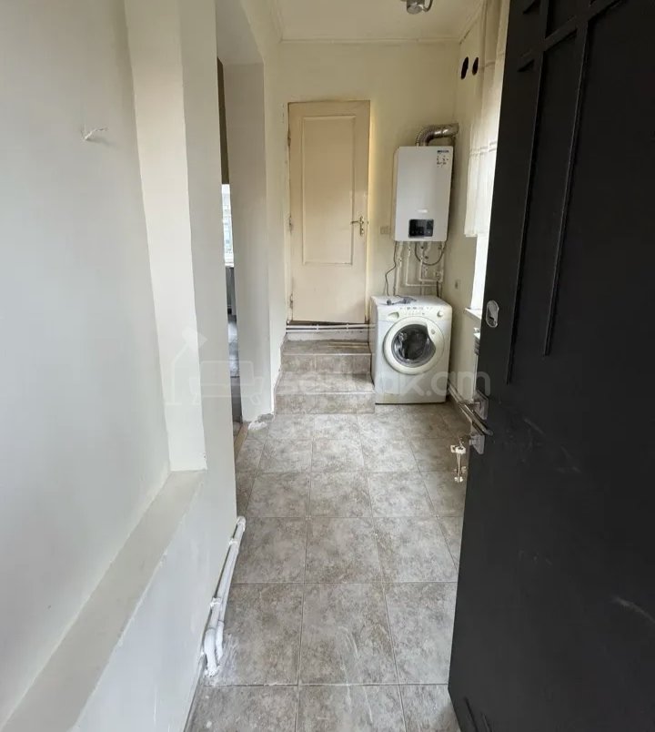 2 Սենյականոց Բնակարան Քարե Շենքում, 57քմ, 1/2 հարկ, Կապիտալ Վերանորոգված, Կահավորված