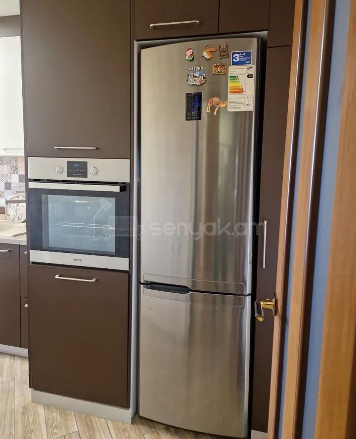 3 Սենյականոց Բնակարան, 74քմ, 2/9 հարկ, Կապիտալ Վերանորոգված