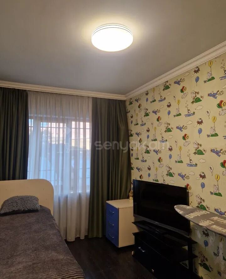 3 Սենյականոց Բնակարան, 74քմ, 2/9 հարկ, Կապիտալ Վերանորոգված