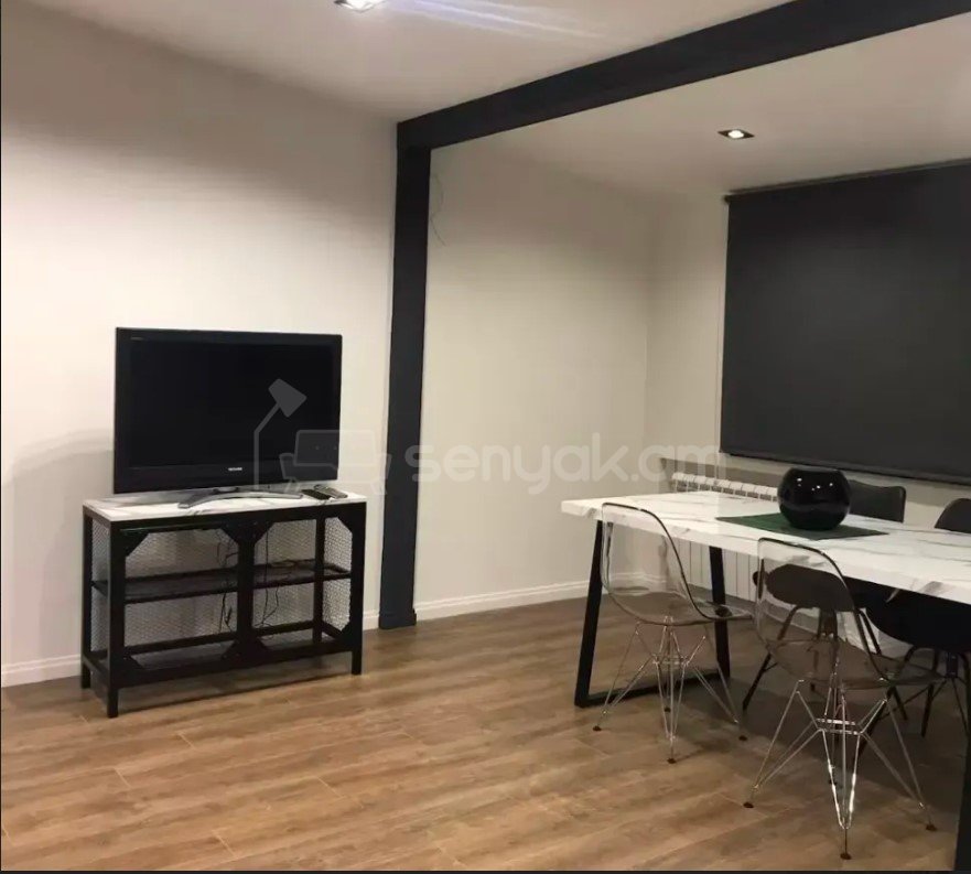 2 Սենյականոց Բնակարան Քարե Շենքում, 65քմ, 6/6 հարկ, Դիզայներական Վերանորոգված, Կահավորված