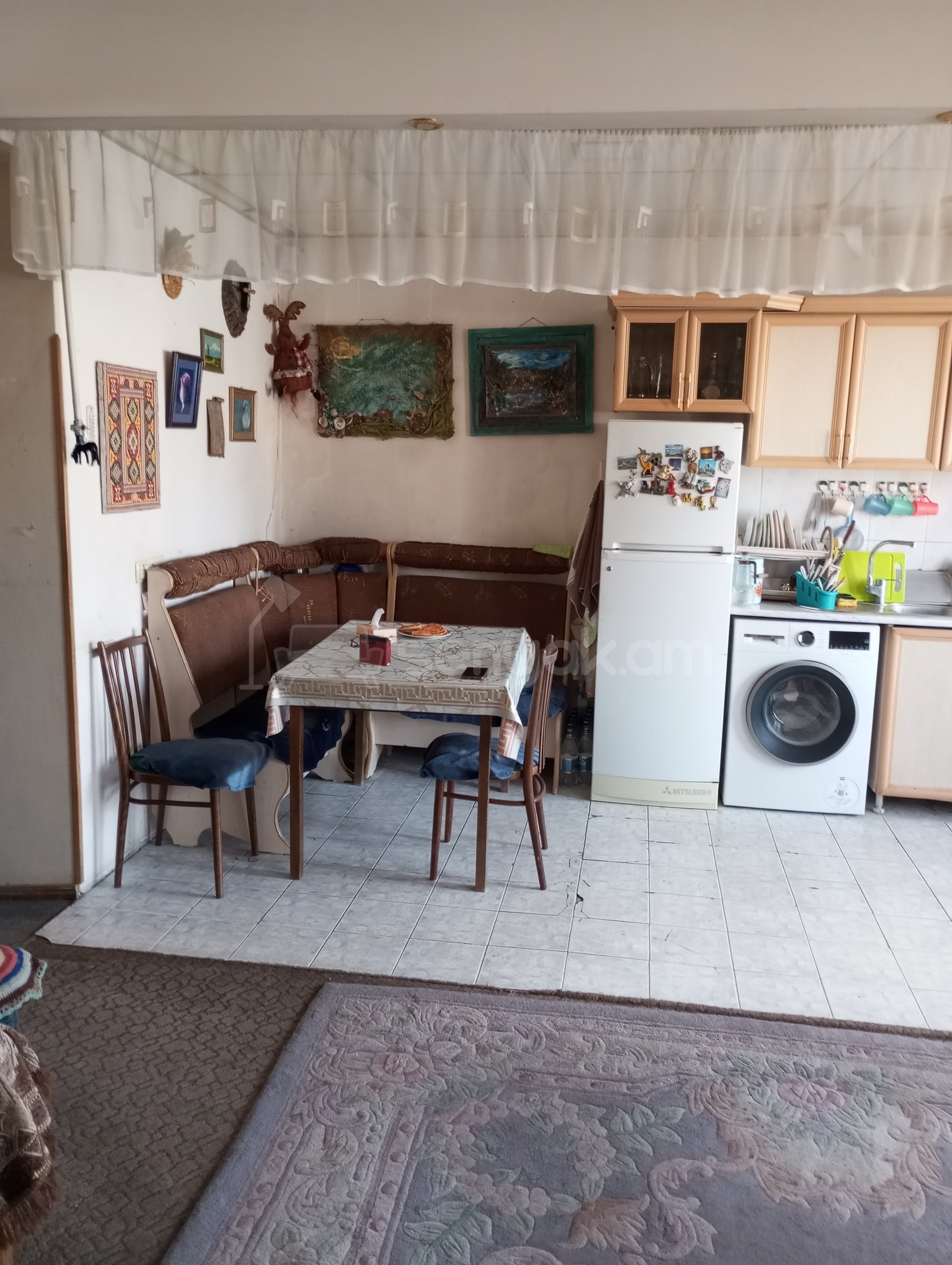 3 Սենյականոց Բնակարան Քարե Շենքում, 94քմ, 5/5 հարկ, Կոսմետիկ Վերանորոգված