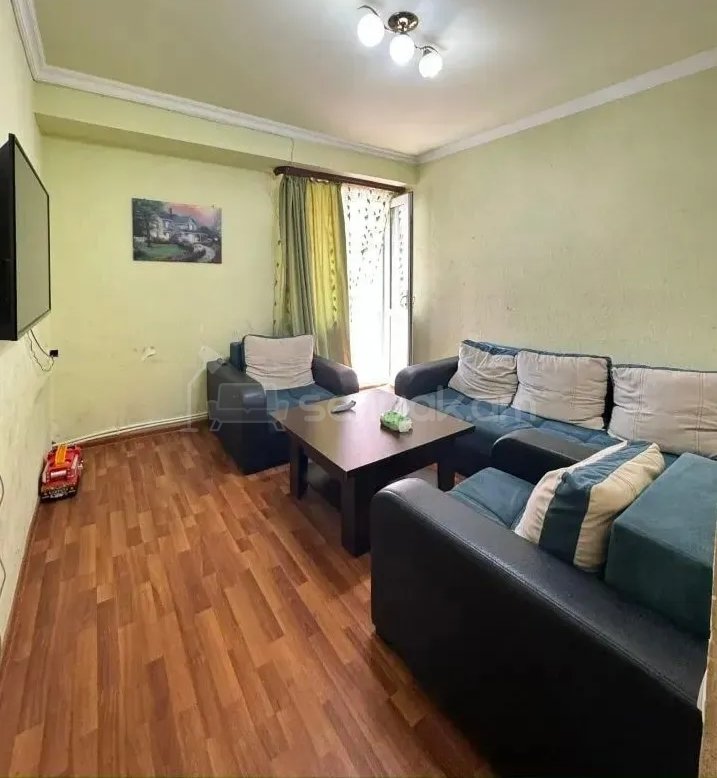 3 Սենյականոց Բնակարան Քարե Շենքում, 77քմ, 4/9 հարկ, Կապիտալ Վերանորոգված, Կահավորված, Արևկող