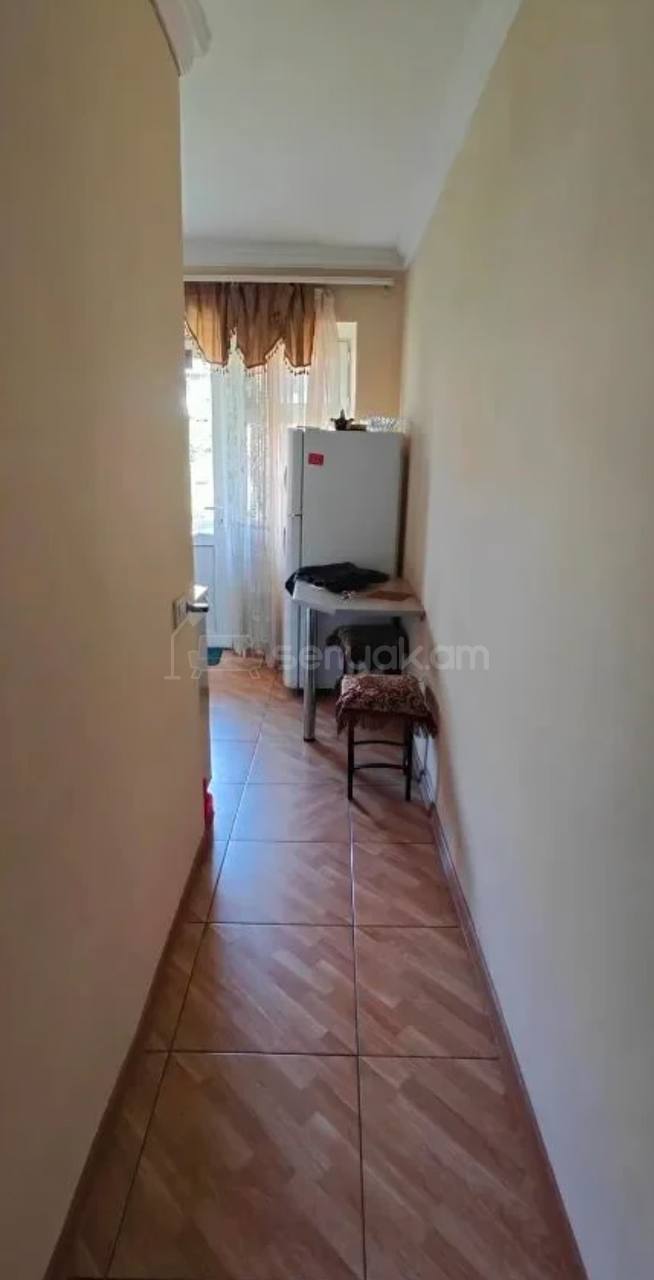 2 Սենյականոց Բնակարան Քարե Շենքում, 55քմ, 5/5 հարկ, Նորմալ Վիճակում