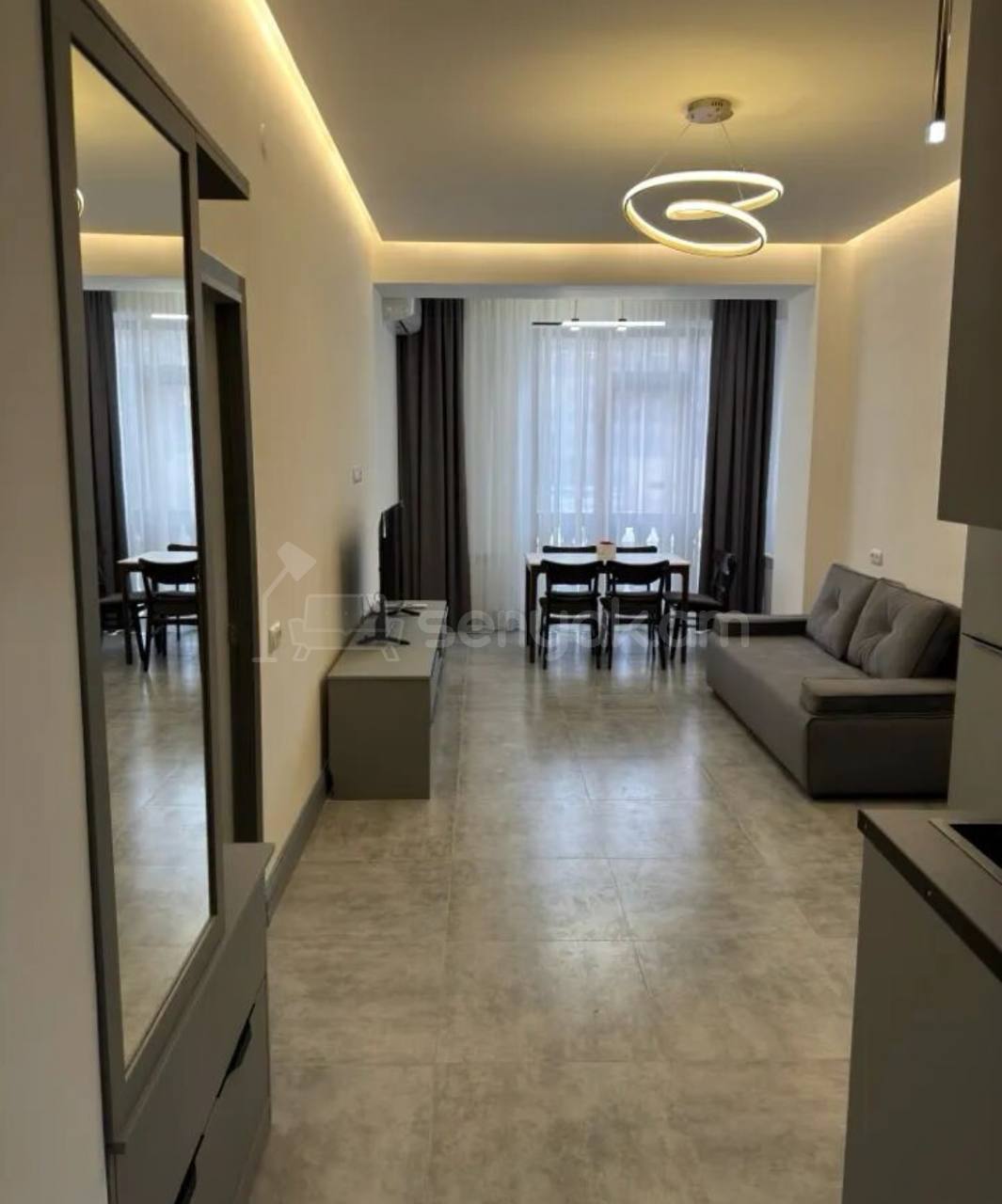 2 Սենյականոց Բնակարան, 47քմ, 2/5 հարկ, Դիզայներական Վերանորոգված