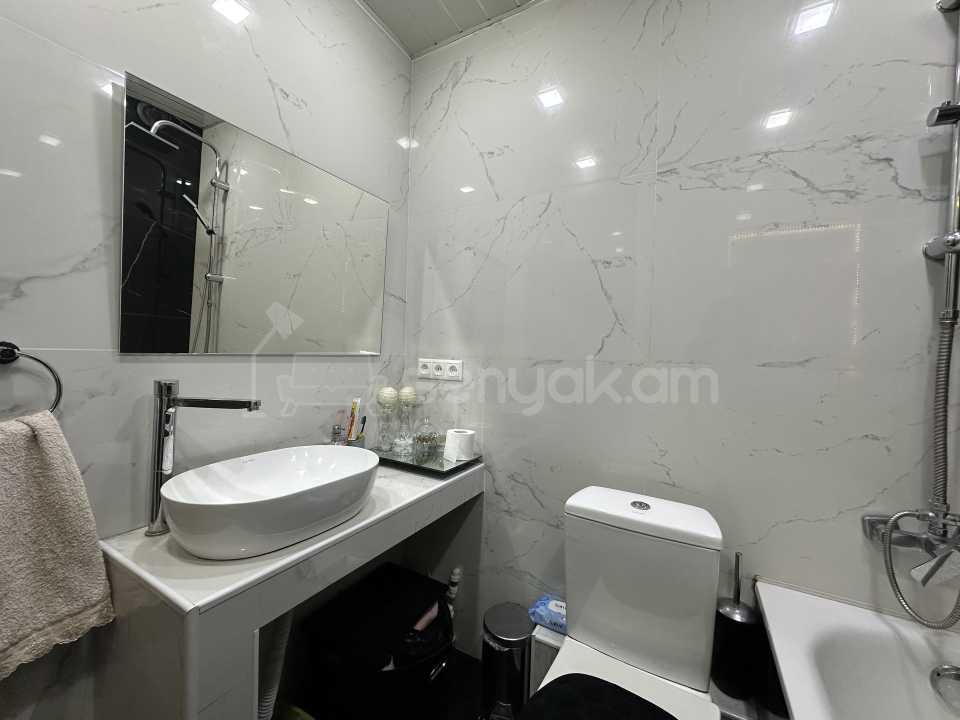 3 Սենյականոց Բնակարան Նորակառույցում, 67քմ, 7/12 հարկ, Դիզայներական Վերանորոգված