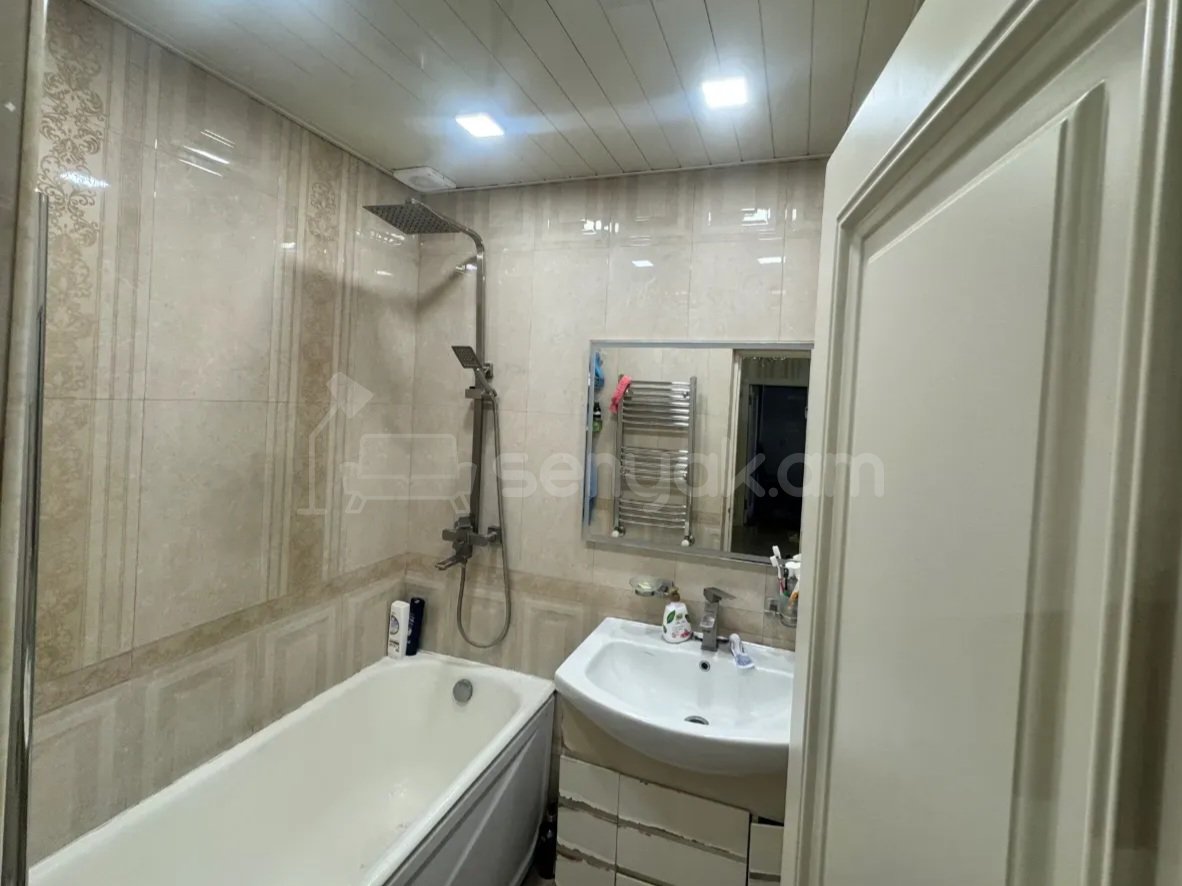 1 Սենյականոց Բնակարան Քարե Շենքում, 45քմ, 4/5 հարկ, Պետական Վիճակում