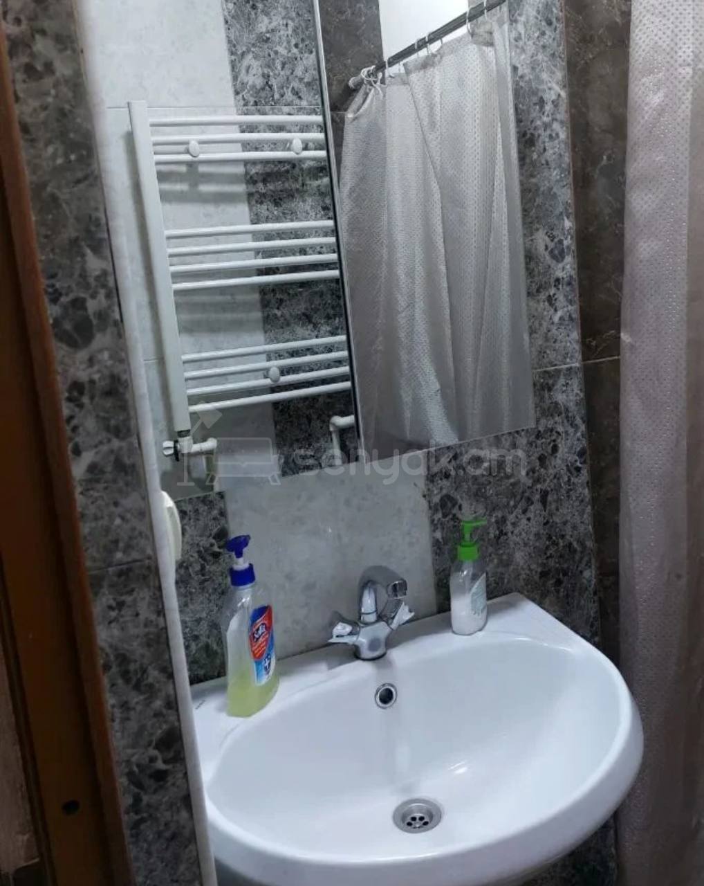 3 Սենյականոց Բնակարան Քարե Շենքում, 75քմ, 4/5 հարկ, Դիզայներական Վերանորոգված