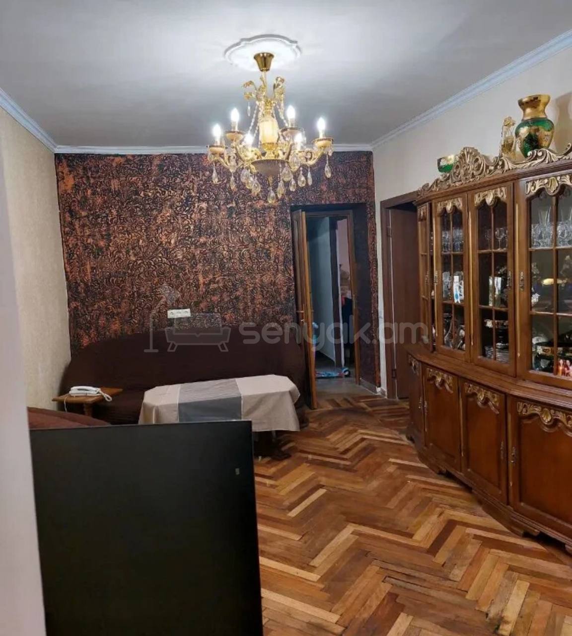 3 Սենյականոց Բնակարան Քարե Շենքում, 75քմ, 4/5 հարկ, Դիզայներական Վերանորոգված