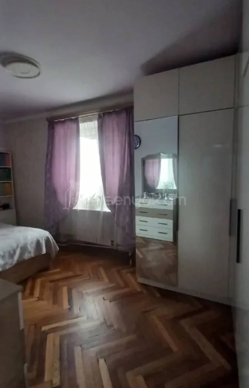 3 Սենյականոց Բնակարան Քարե Շենքում, 75քմ, 4/5 հարկ, Դիզայներական Վերանորոգված