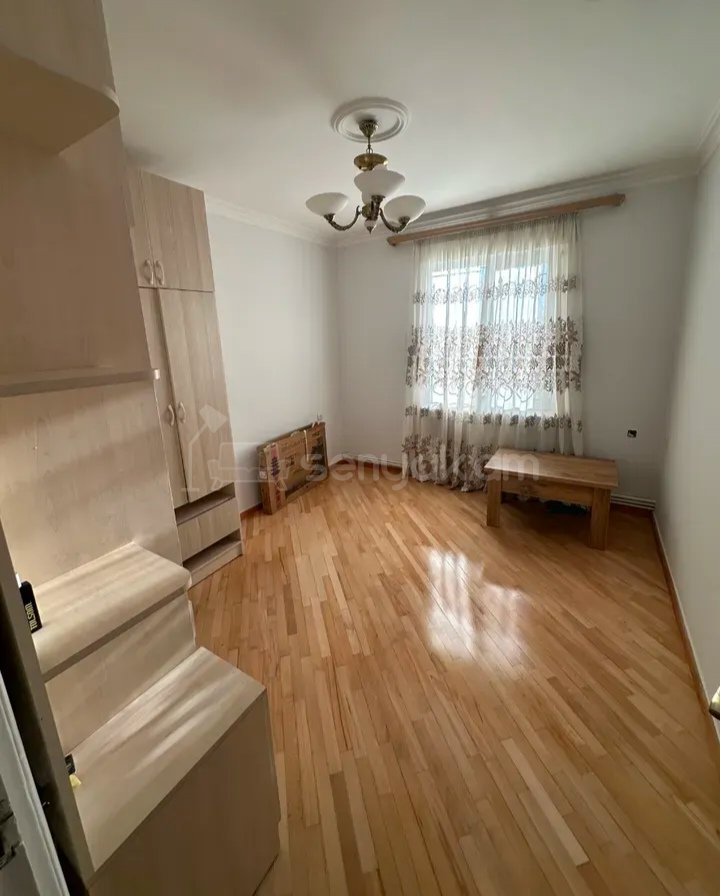 2 Սենյականոց Բնակարան, 60քմ, 2/9 հարկ, Նորմալ Վիճակում, Կահավորված