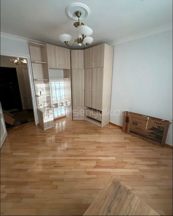 2 Սենյականոց Բնակարան, 60քմ, 2/9 հարկ, Նորմալ Վիճակում, Կահավորված