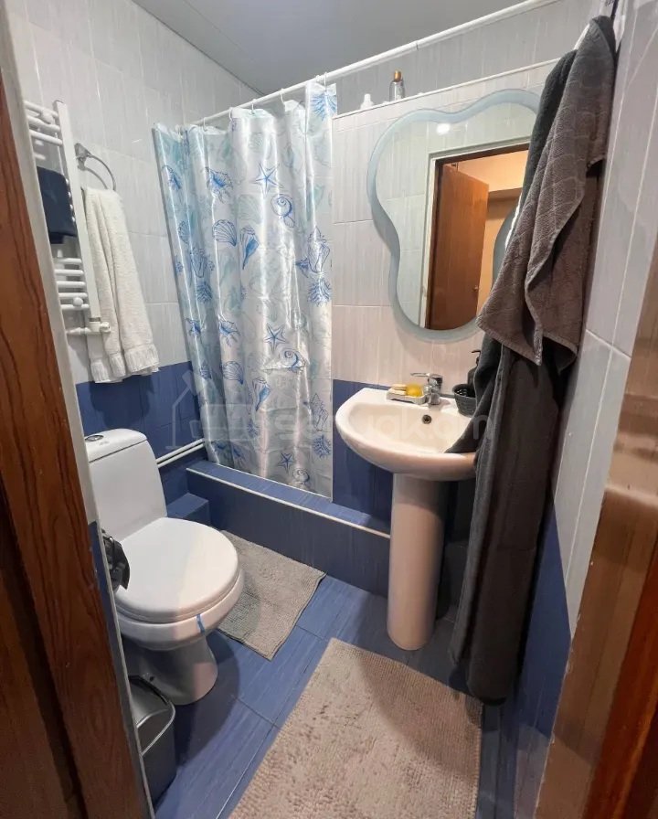 1 Սենյականոց Բնակարան Քարե Շենքում, 30քմ, 4/4 հարկ, Կապիտալ Վերանորոգված