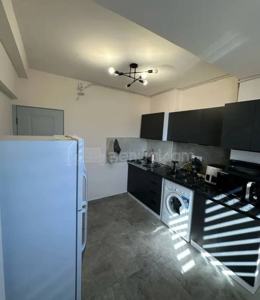 3 Սենյականոց Բնակարան, 51քմ, 13/13 հարկ, Կապիտալ Վերանորոգված