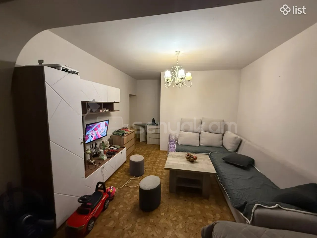 1 Սենյականոց Բնակարան Քարե Շենքում, 39քմ, 3/5 հարկ, Կապիտալ Վերանորոգված