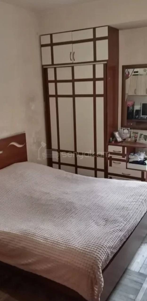 4 Սենյականոց Բնակարան, 85քմ, 3/9 հարկ, Պետական Վիճակում