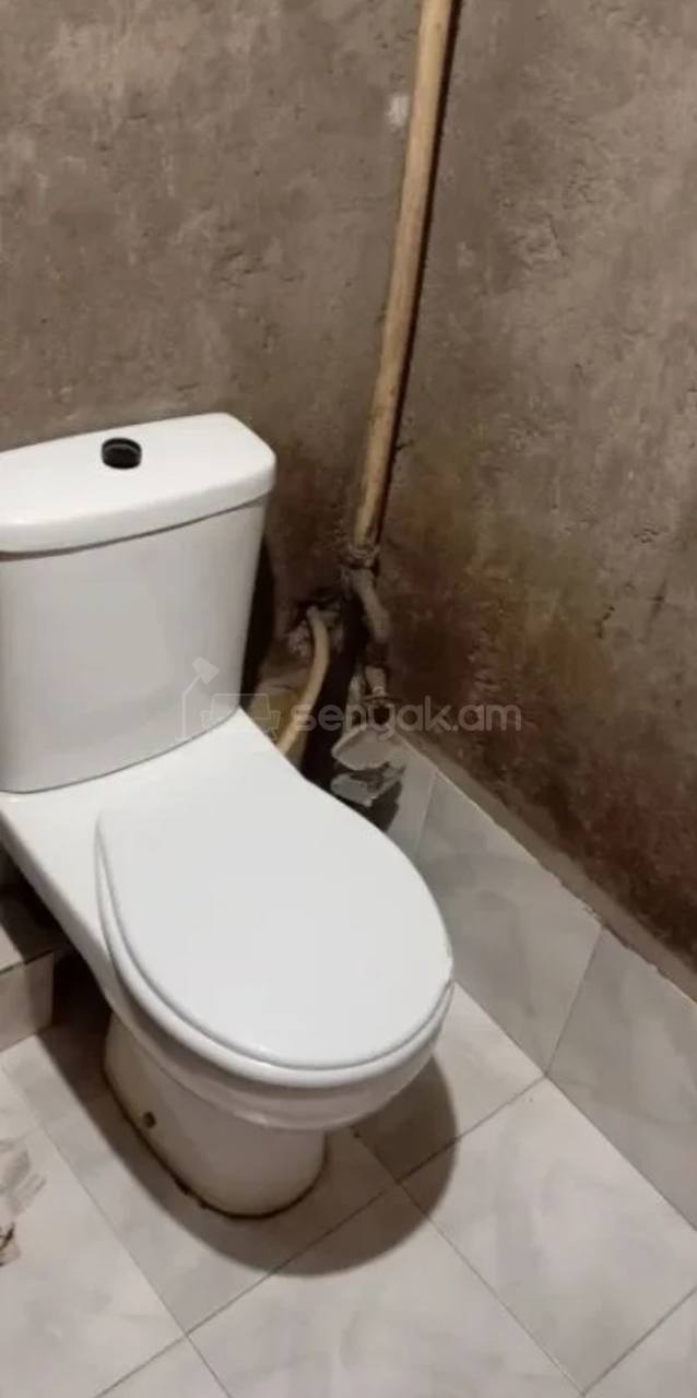 4 Սենյականոց Բնակարան, 85քմ, 3/9 հարկ, Պետական Վիճակում