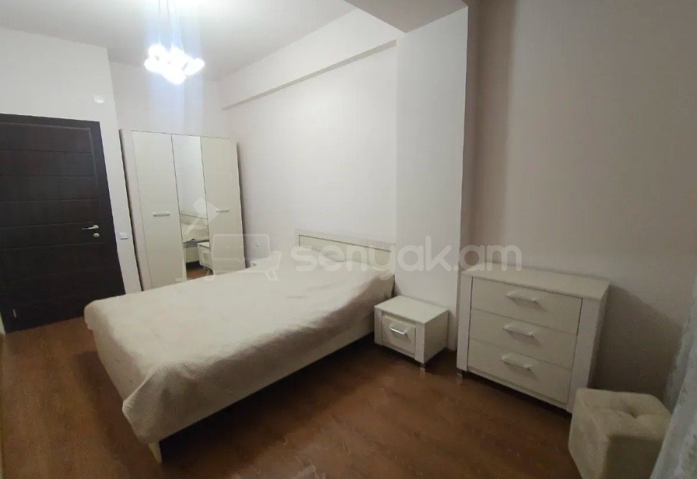 3 Սենյականոց Բնակարան Նորակառույցում, 77քմ, 12/18 հարկ, Դիզայներական Վերանորոգված, Կահավորված