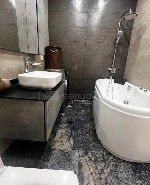 3 Սենյականոց Բնակարան Նորակառույցում, 70քմ, 3/16 հարկ, Դիզայներական Վերանորոգված, Կահավորված