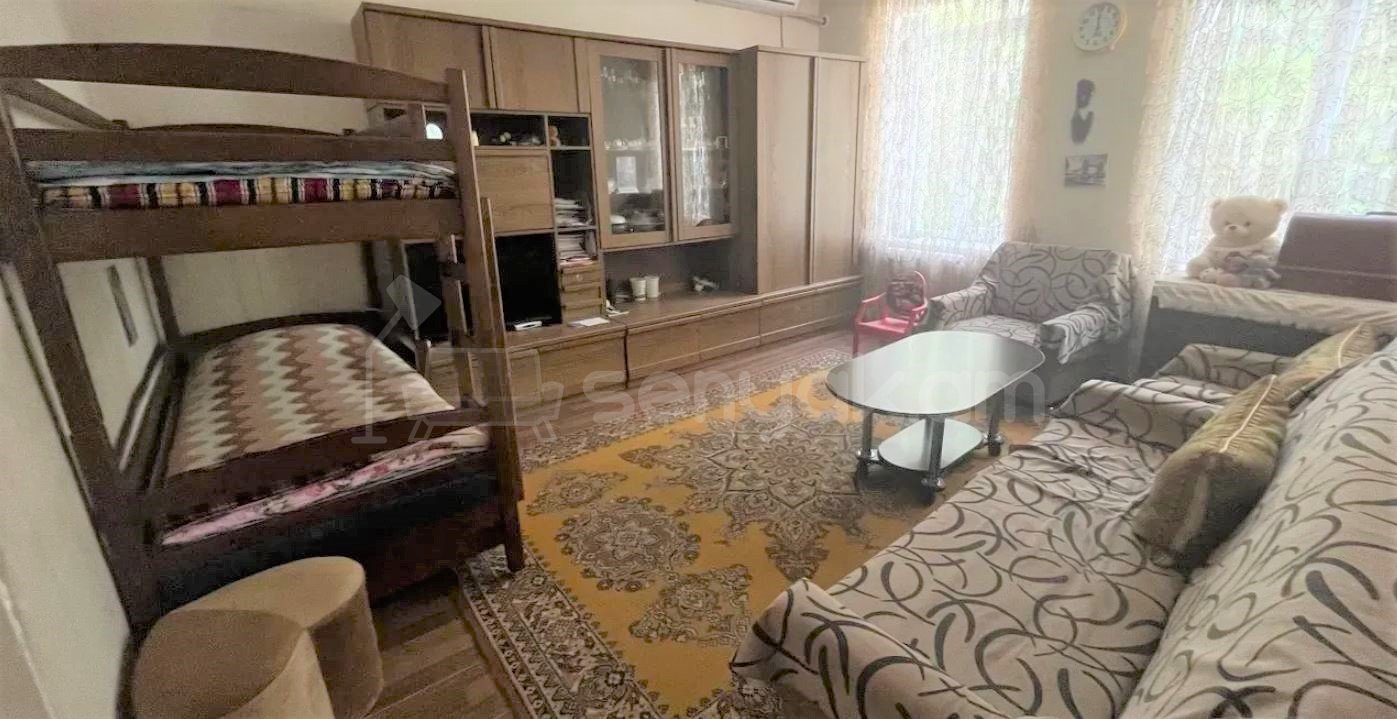 2 Սենյականոց Բնակարան Քարե Շենքում, 78քմ, 2/2 հարկ, Կապիտալ Վերանորոգված, Կահավորված, Արևկող