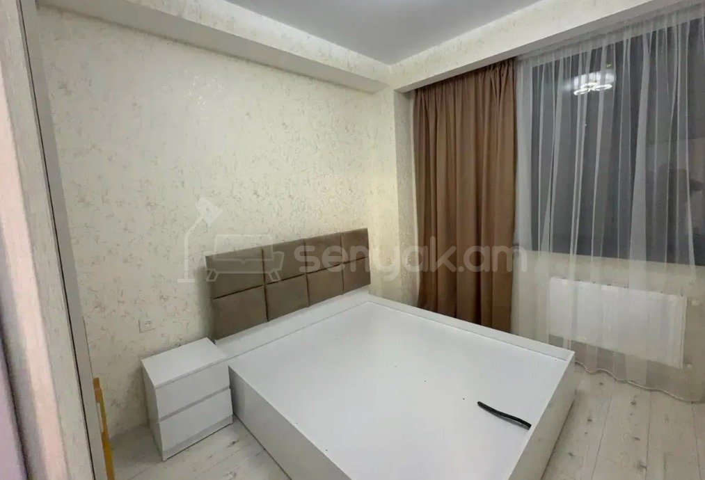 3 Սենյականոց Բնակարան Նորակառույցում, 65քմ, 5/12 հարկ, Դիզայներական Վերանորոգված, Կահավորված