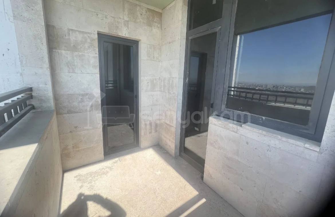 3 Սենյականոց Բնակարան, 131քմ, 16/18 հարկ, Զրոյական Վիճակում