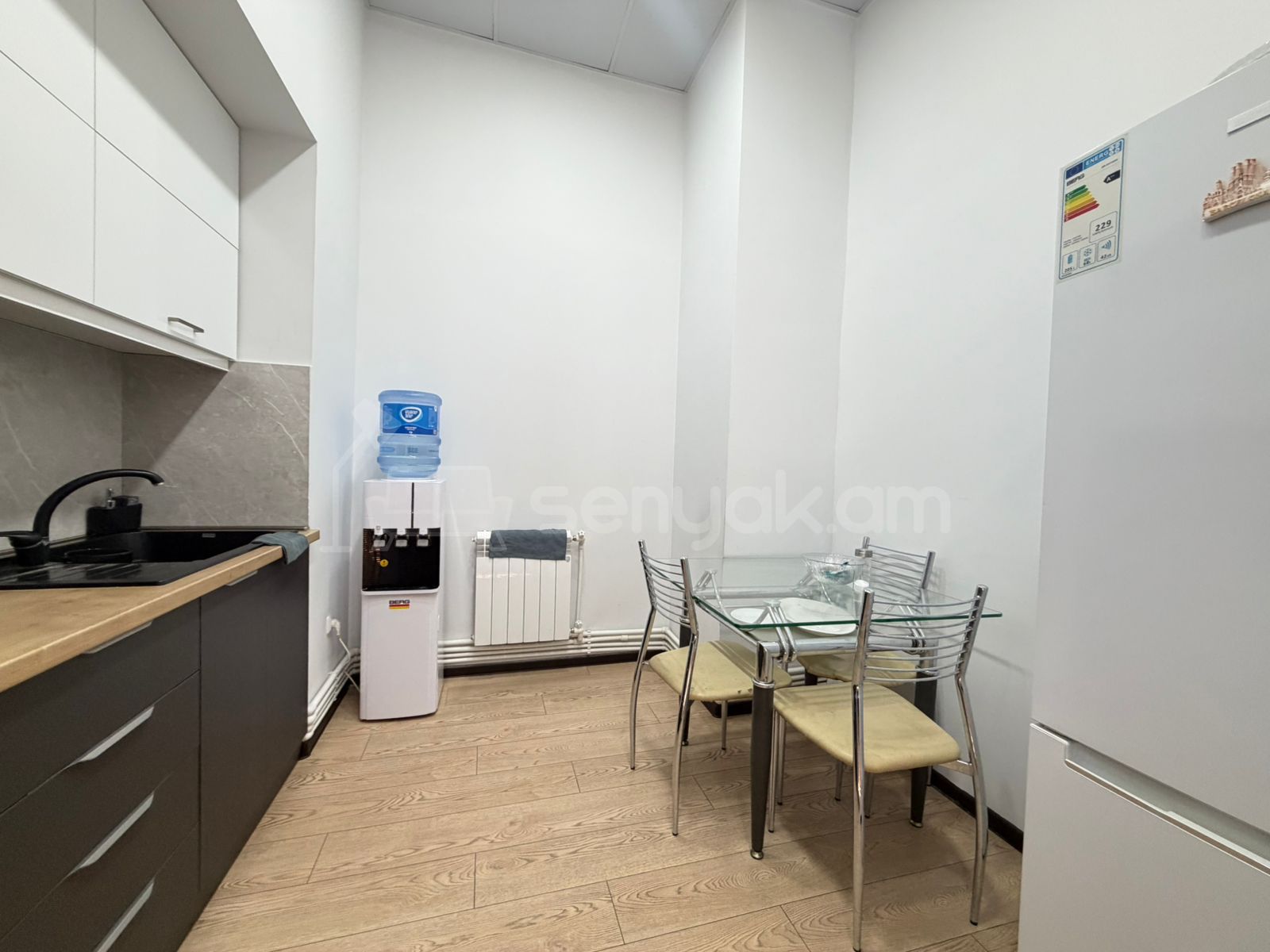 Օֆիսային Տարածք, 100քմ, Կապիտալ Վերանորոգված