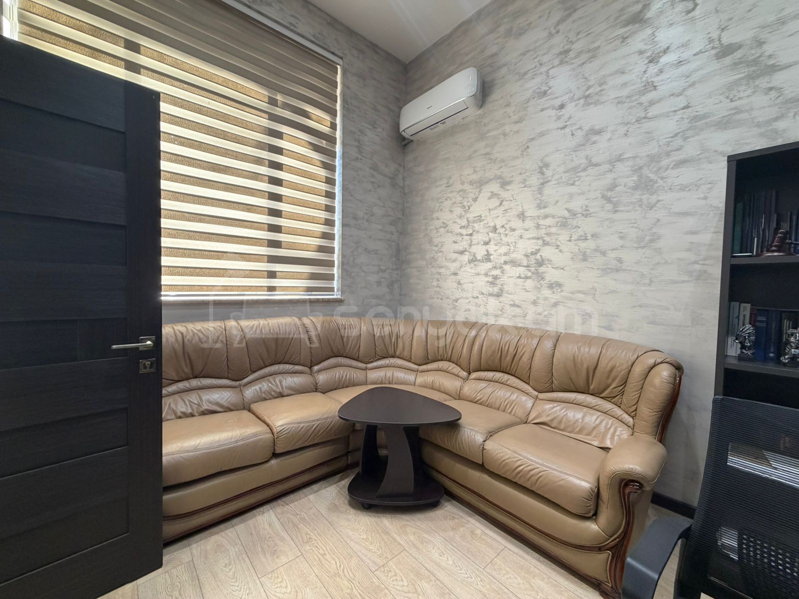 Օֆիսային Տարածք, 100քմ, Կապիտալ Վերանորոգված