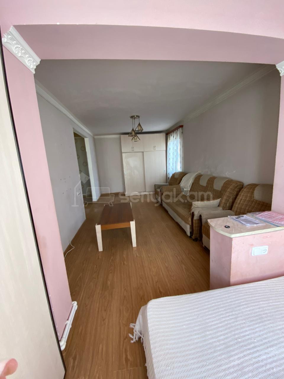 1 Սենյականոց Բնակարան, 37քմ, 2/5 հարկ, Կապիտալ Վերանորոգված, Կահավորված, Արևկող