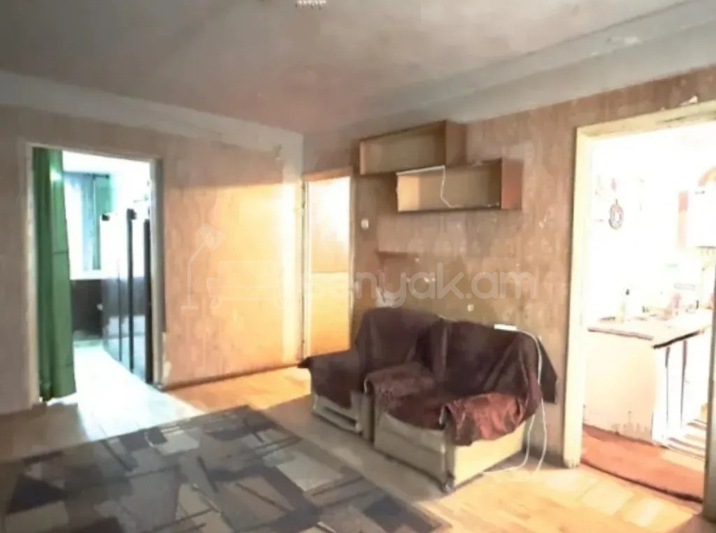 3 Սենյականոց Բնակարան, 62քմ, 2/5 հարկ, Պետական Վիճակում