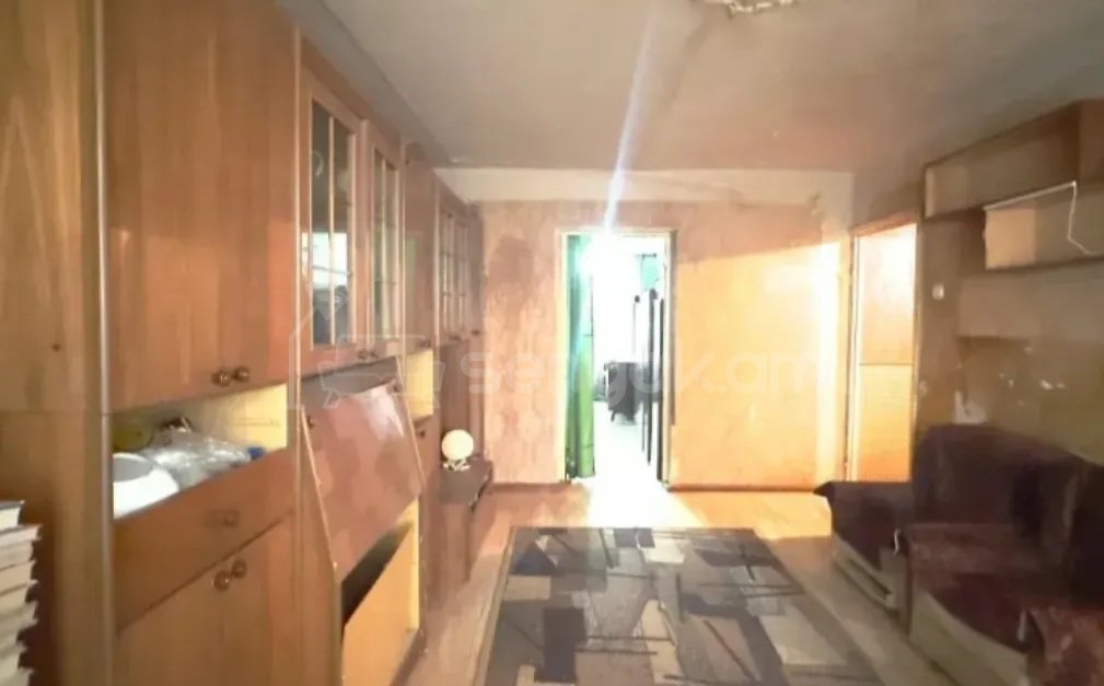 3 Սենյականոց Բնակարան, 62քմ, 2/5 հարկ, Պետական Վիճակում