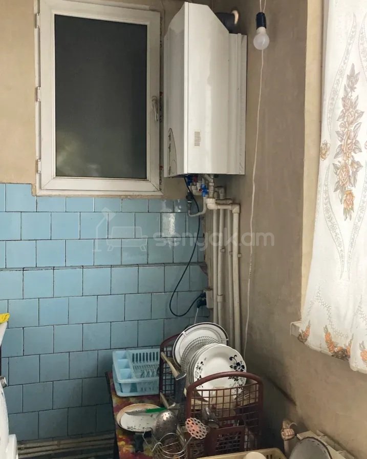 3 Սենյականոց Բնակարան, 69քմ, 8/12 հարկ, Պետական Վիճակում