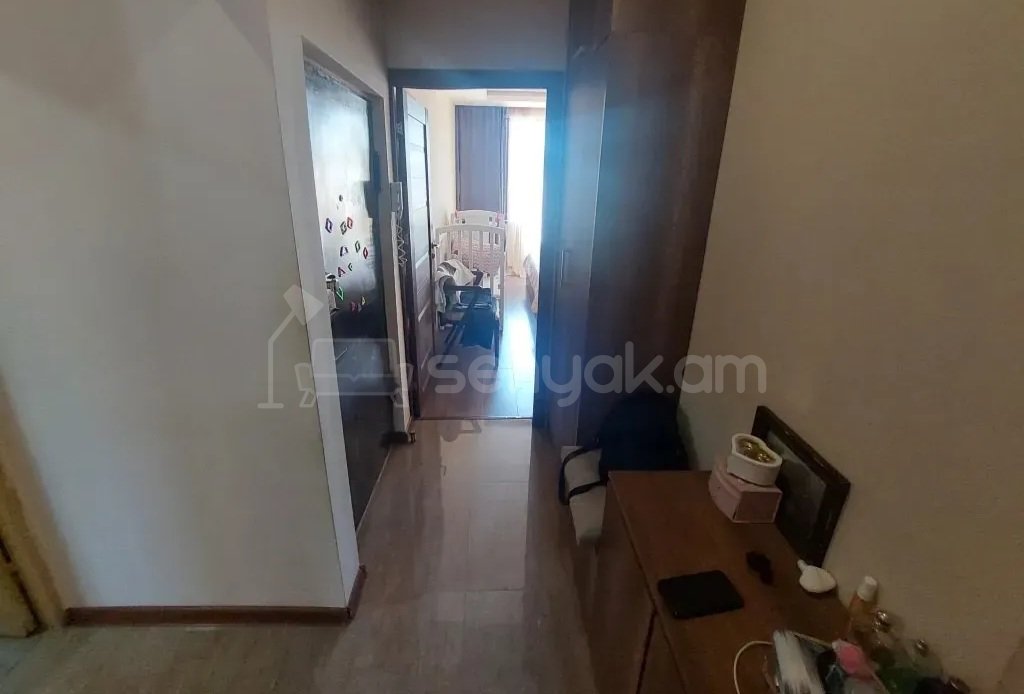 3 Սենյականոց Բնակարան, 61քմ, 5/5 հարկ, Կապիտալ Վերանորոգված