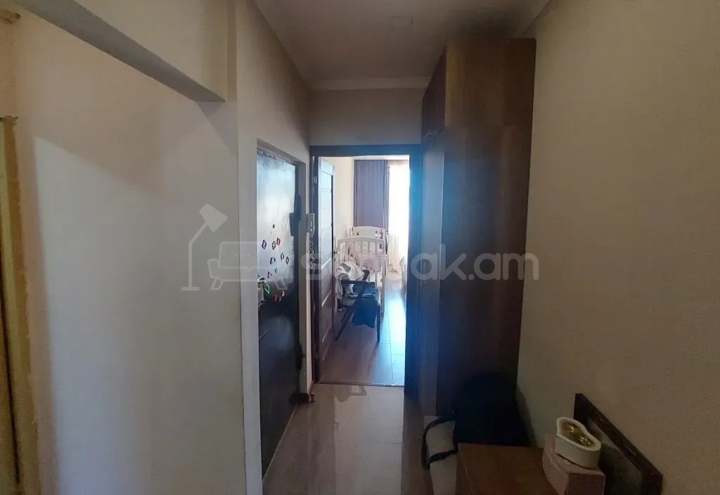 3 Սենյականոց Բնակարան, 61քմ, 5/5 հարկ, Կապիտալ Վերանորոգված