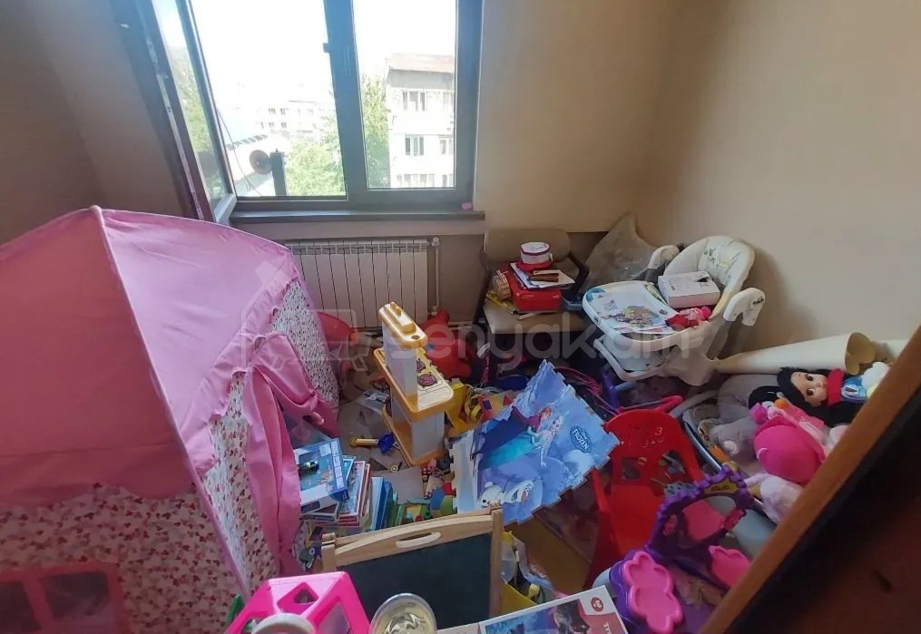 3 Սենյականոց Բնակարան, 61քմ, 5/5 հարկ, Կապիտալ Վերանորոգված