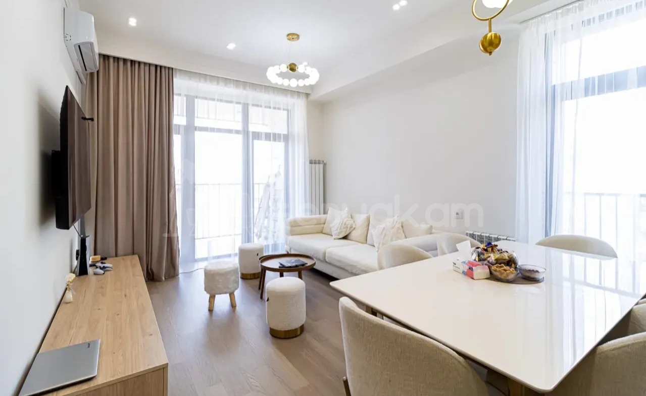 3 Սենյականոց Բնակարան Նորակառույցում, 69քմ, 13/16 հարկ, Կապիտալ Վերանորոգված