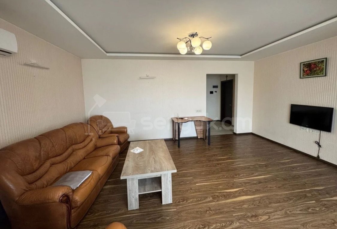 2 Սենյականոց Բնակարան, 75քմ, 6/9 հարկ, Դիզայներական Վերանորոգված, Կահավորված, Արևկող