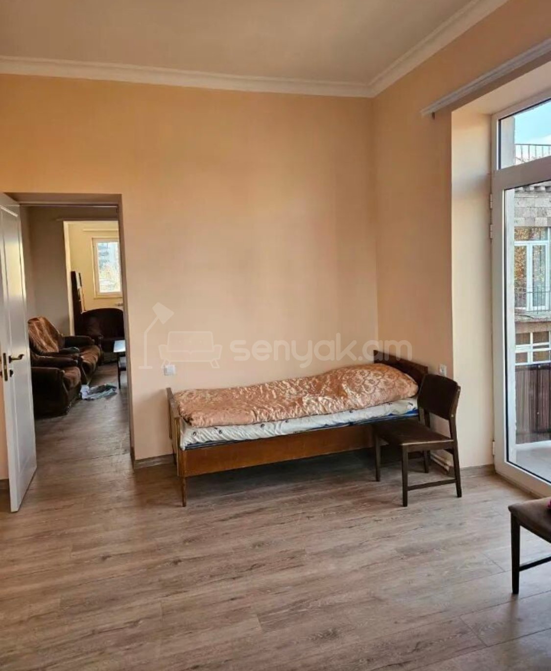 2 Սենյականոց Բնակարան Քարե Շենքում, 75քմ, 5/5 հարկ, Կապիտալ Վերանորոգված, Կահավորված, Արևկող