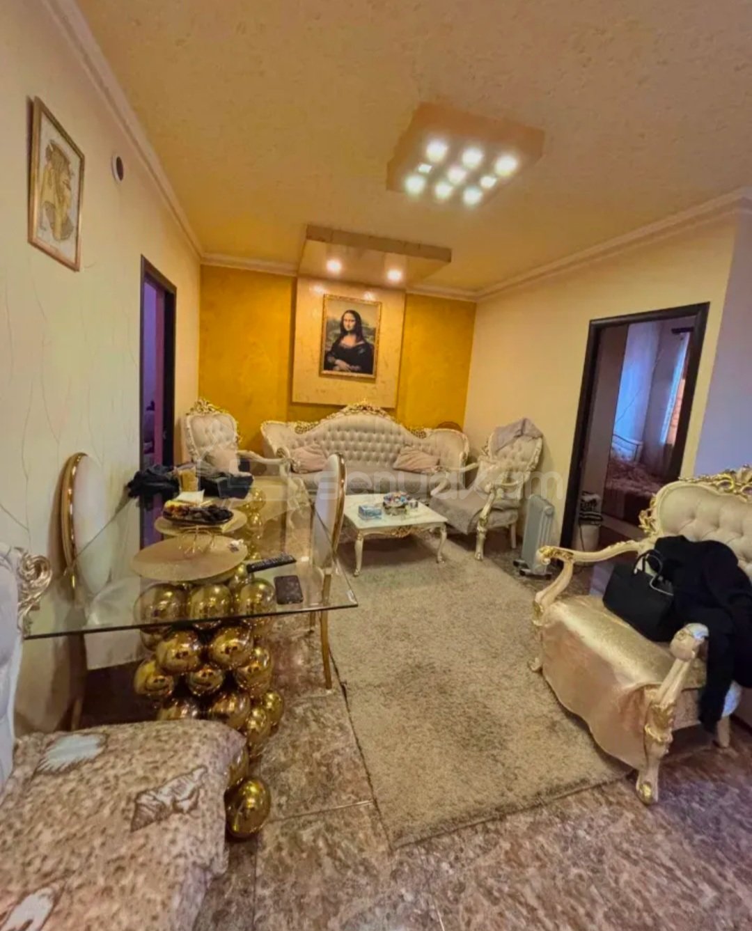 3 Սենյականոց Բնակարան Քարե Շենքում, 47քմ, 1/5 հարկ, Դիզայներական Վերանորոգված