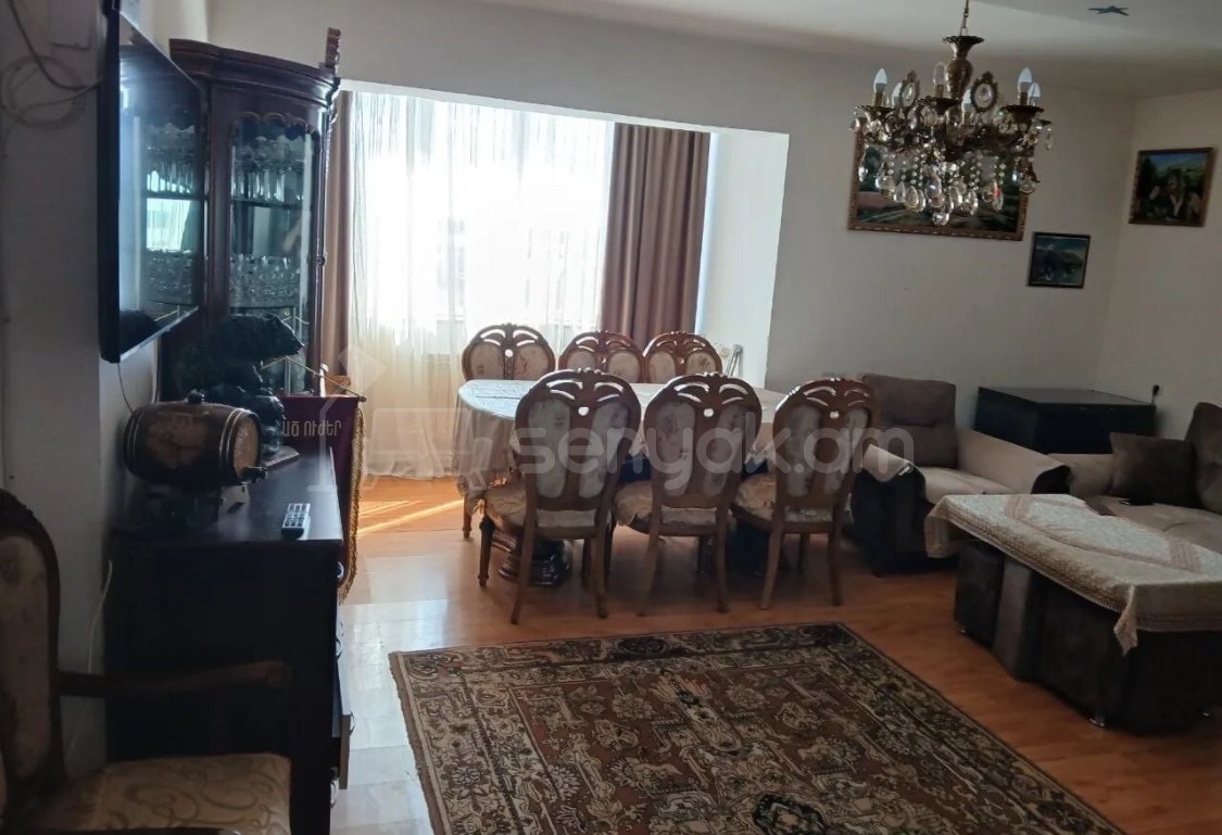 3 Սենյականոց Բնակարան Քարե Շենքում, 79քմ, 3/4 հարկ, Կապիտալ Վերանորոգված