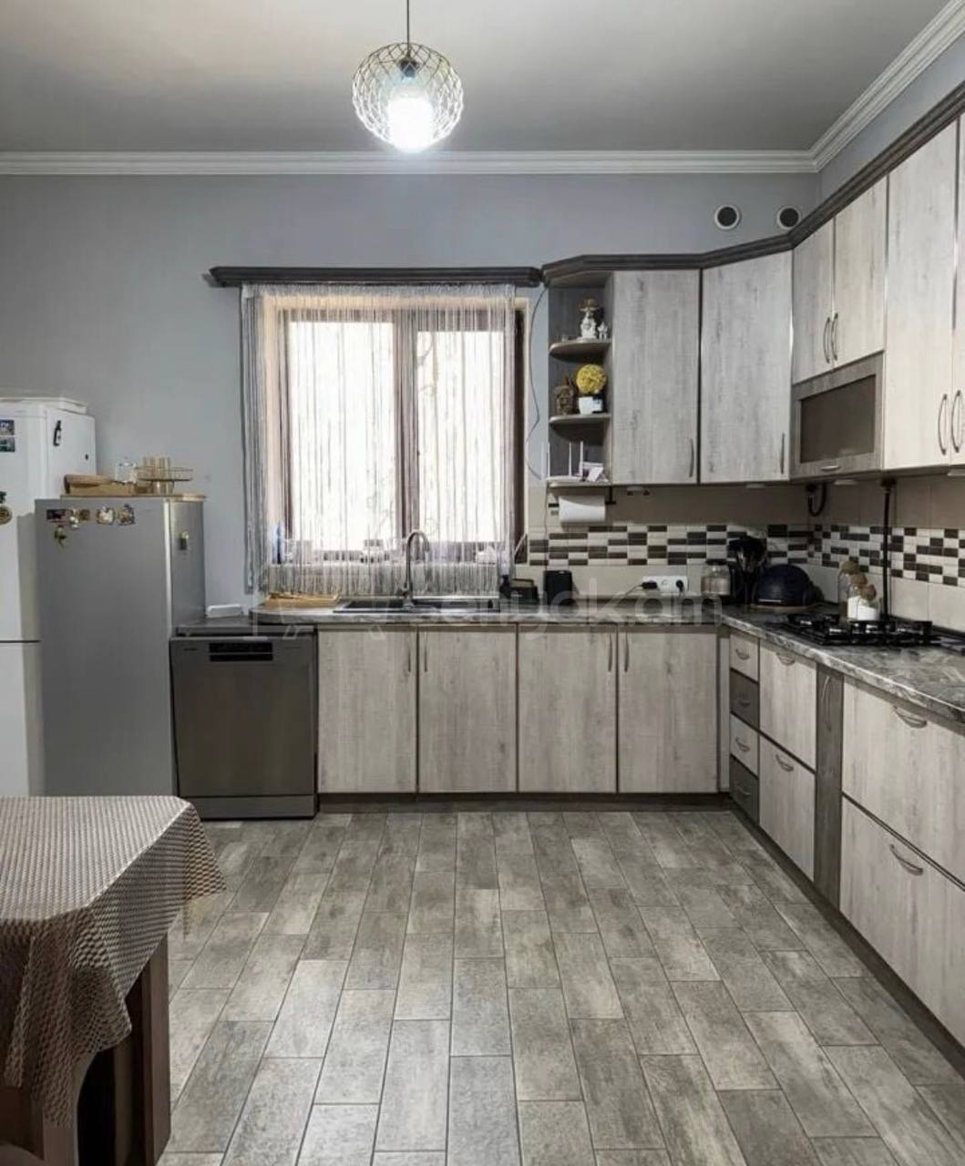 4 Սենյականոց Սեփական Տուն, 240քմ, Կապիտալ Վերանորոգված