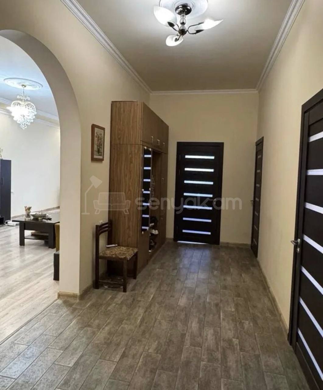 4 Սենյականոց Սեփական Տուն, 240քմ, Կապիտալ Վերանորոգված