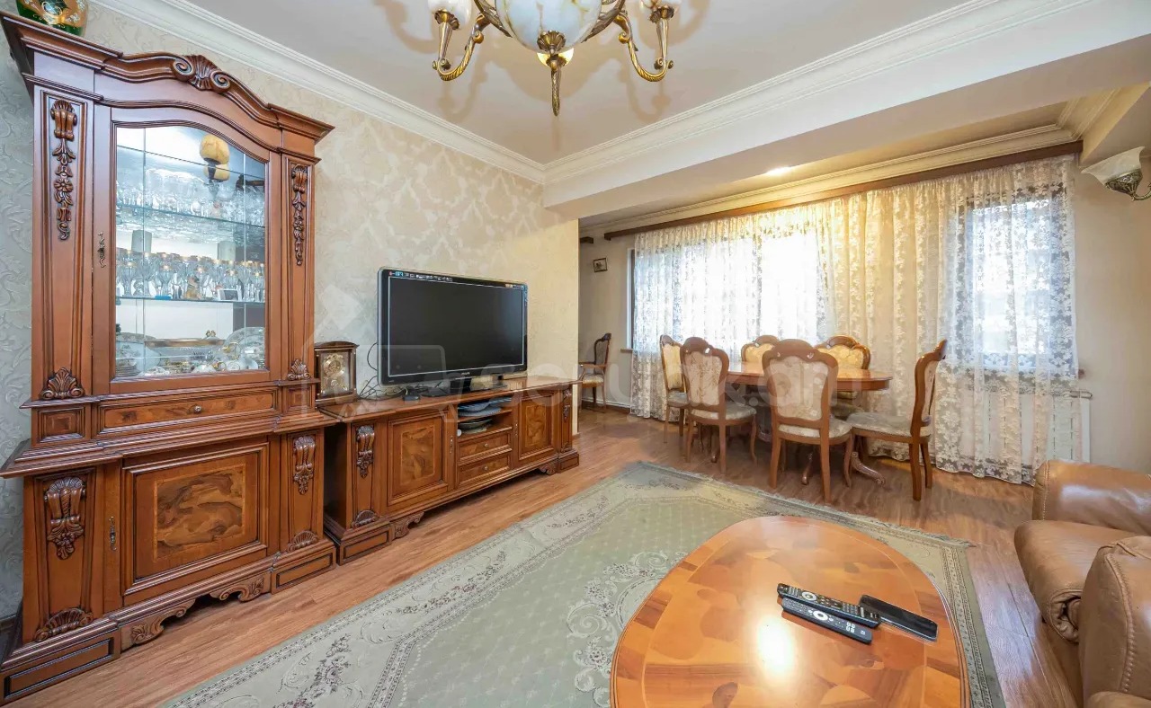 3 Սենյականոց Բնակարան, 66քմ, 6/9 հարկ, Կապիտալ Վերանորոգված