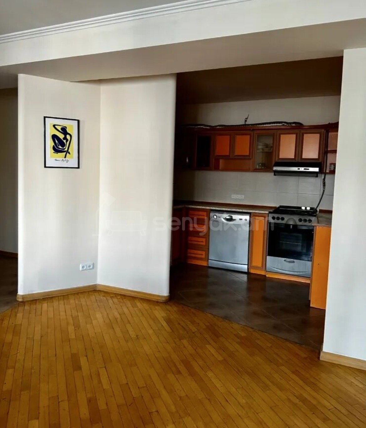 3 Սենյականոց Բնակարան, 75քմ, 4/4 հարկ, Կապիտալ Վերանորոգված