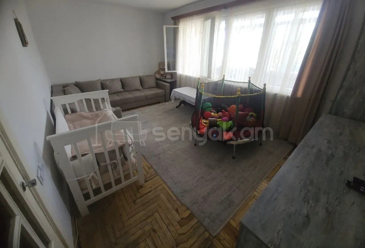 3 Սենյականոց Բնակարան, 76քմ, 3/9 հարկ, Նորմալ Վիճակում