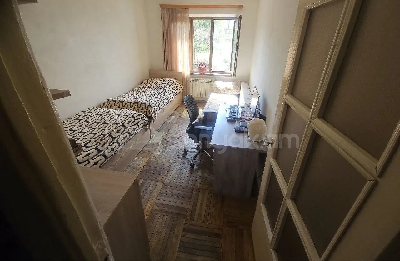 3 Սենյականոց Բնակարան, 76քմ, 3/9 հարկ, Նորմալ Վիճակում