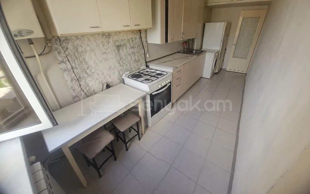 3 Սենյականոց Բնակարան, 76քմ, 3/9 հարկ, Նորմալ Վիճակում