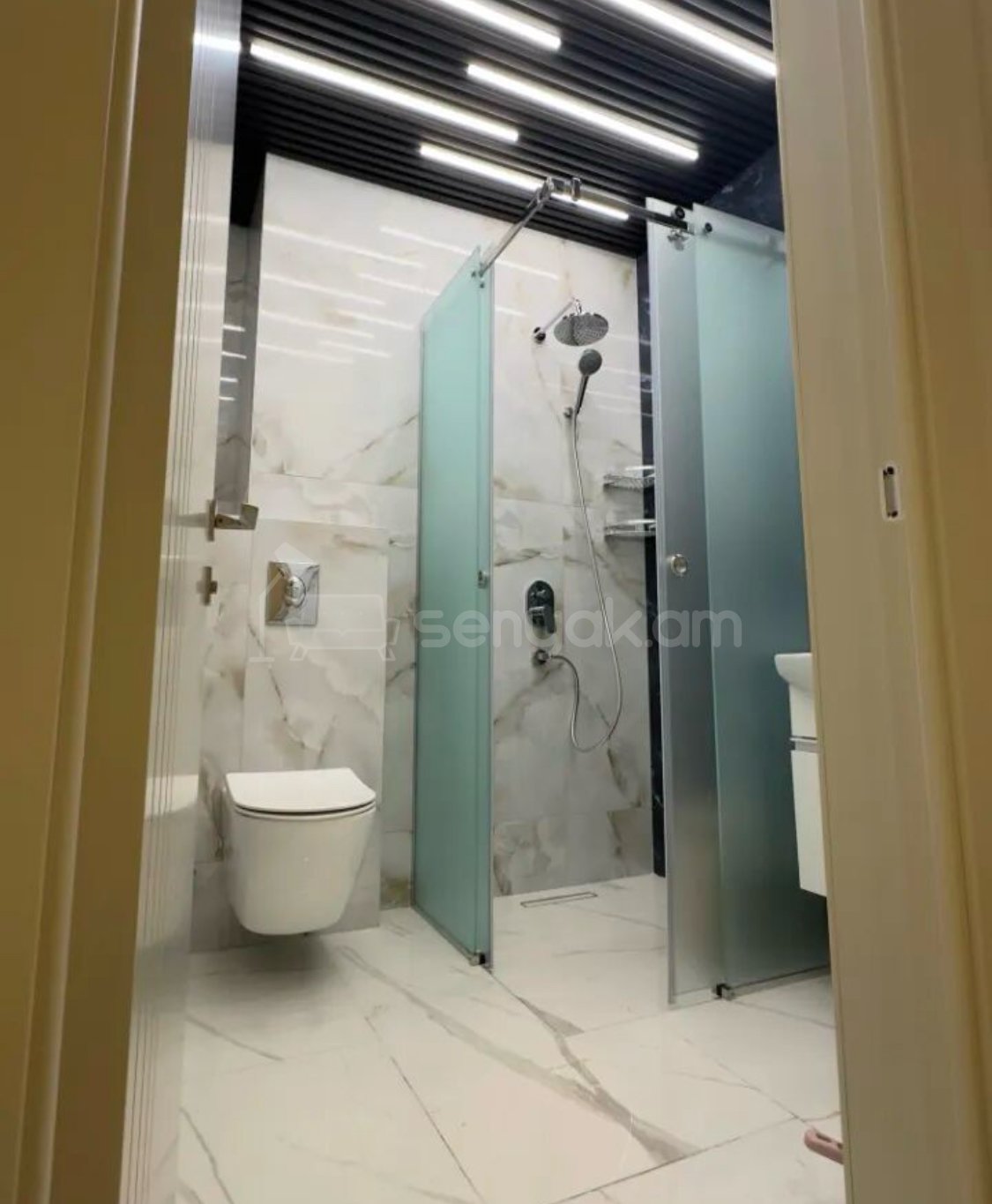 2 Սենյականոց Բնակարան Նորակառույցում, 76քմ, 10/15 հարկ, Դիզայներական Վերանորոգված