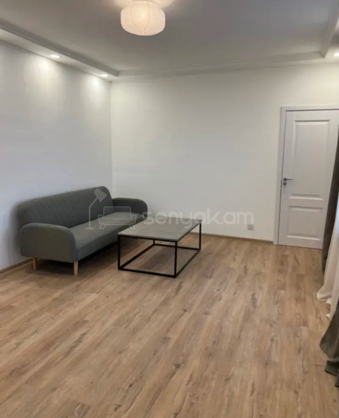 2 Սենյականոց Բնակարան, 50քմ, 10/10 հարկ, Կապիտալ Վերանորոգված, Կահավորված