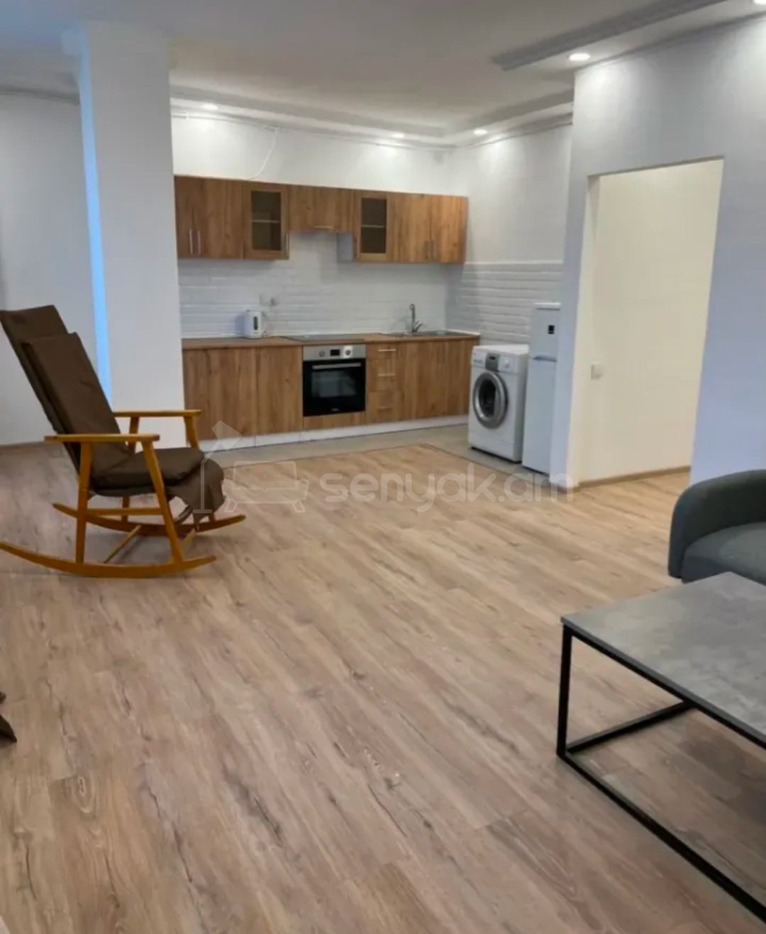 2 Սենյականոց Բնակարան, 50քմ, 10/10 հարկ, Կապիտալ Վերանորոգված, Կահավորված