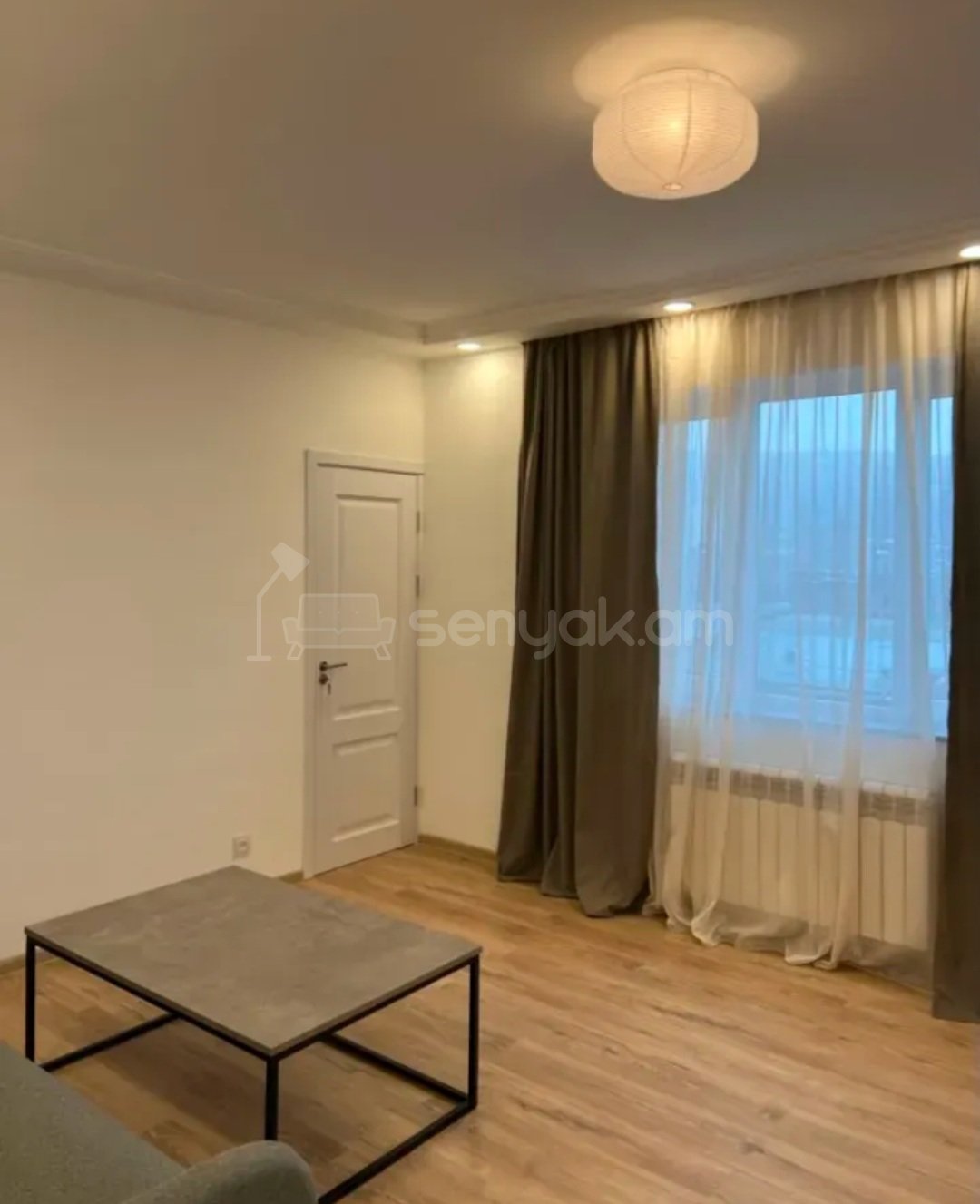 2 Սենյականոց Բնակարան, 50քմ, 10/10 հարկ, Կապիտալ Վերանորոգված, Կահավորված